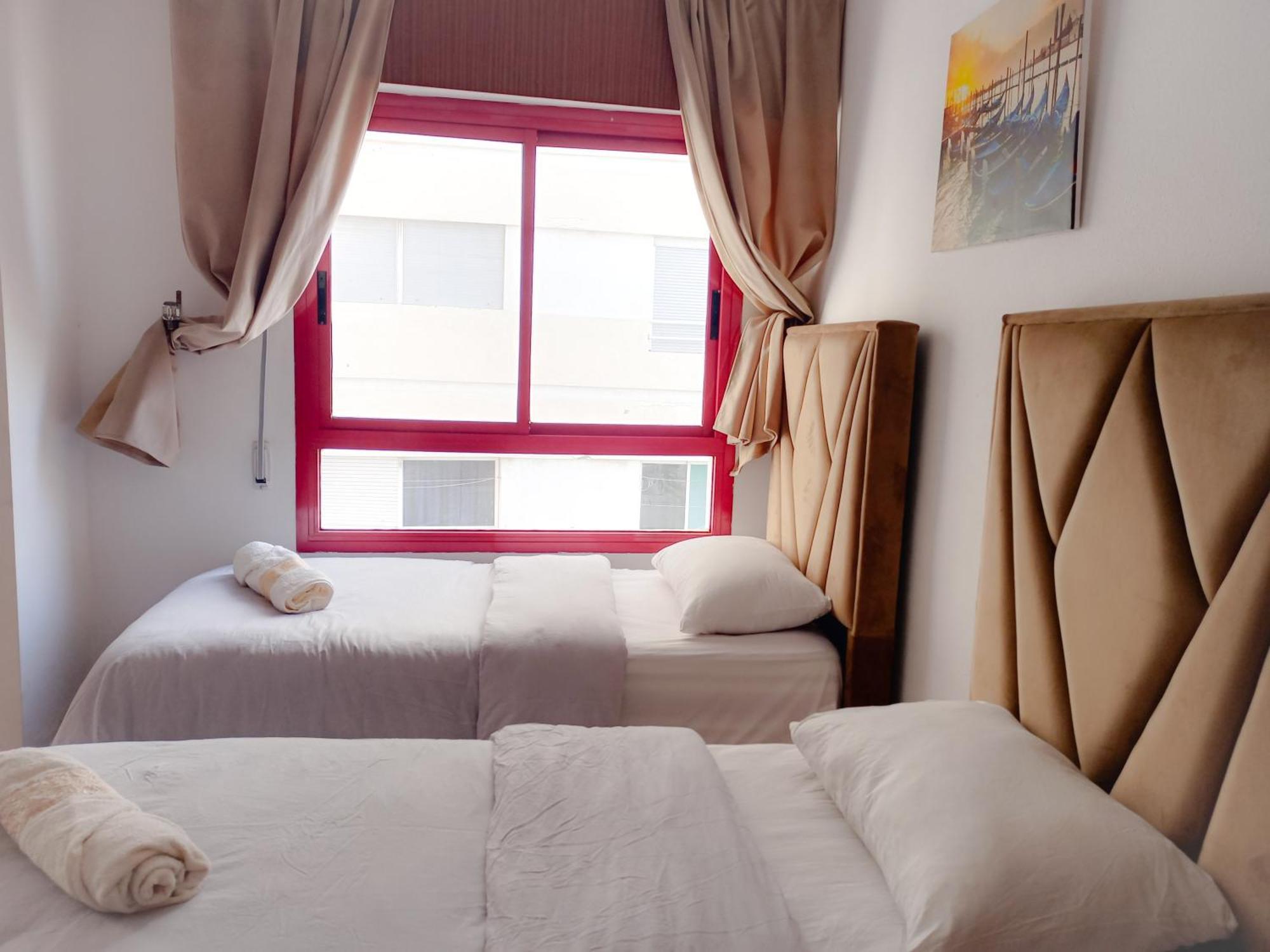 Appartement A Malabata En Face Centre Commercial Megarama & La Gare De Tgv M2 Tangier Exterior photo